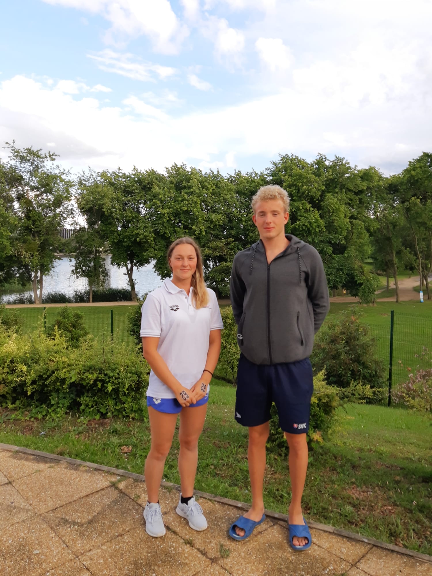 Lucie Zubalíková a Tomáš Peciar na Mistrovství Evropy juniorů v dálkovém plavání v Paříži